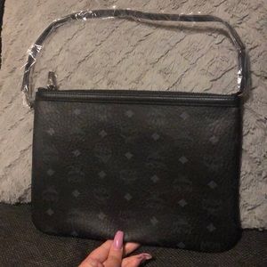 MCM POUCH.